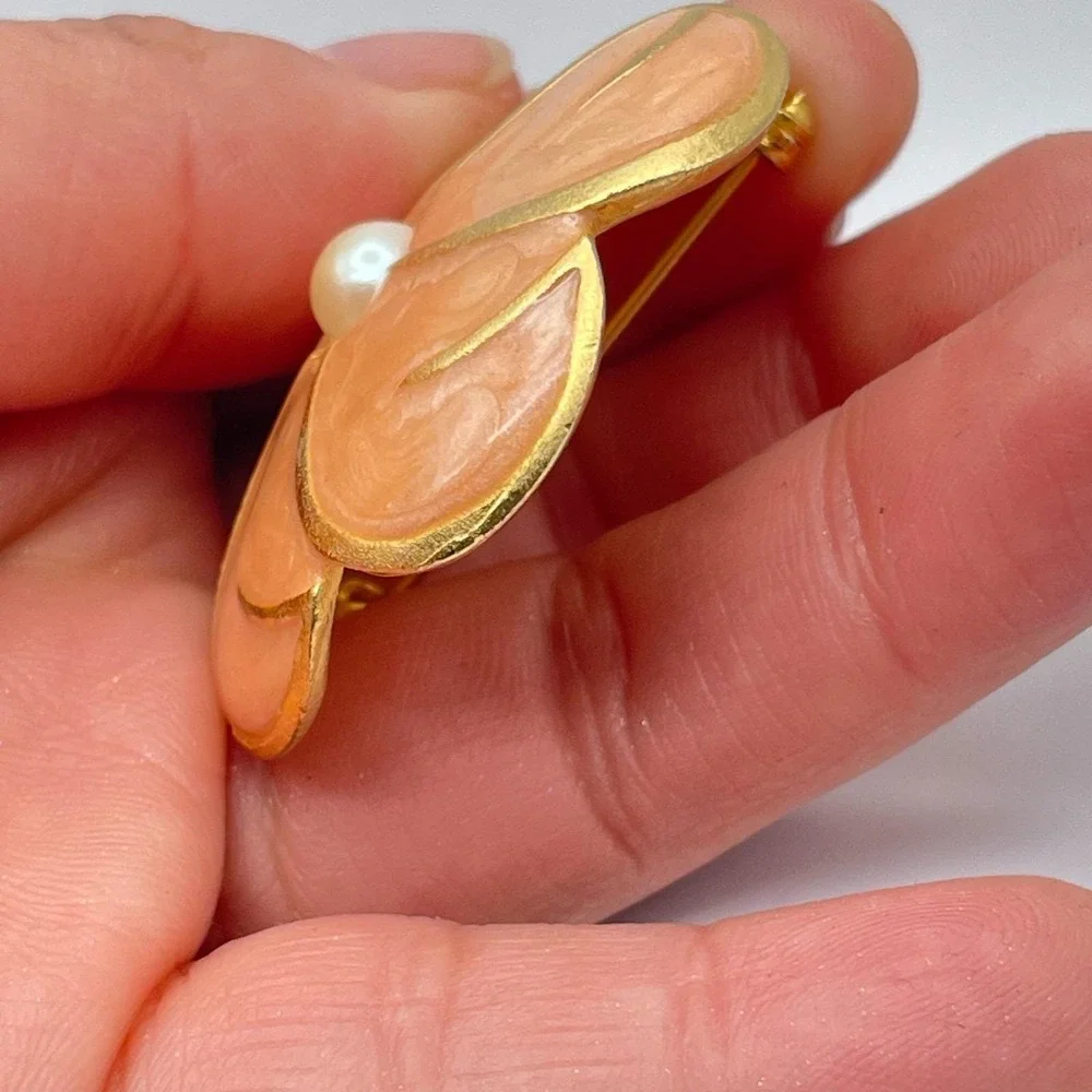 Vintage Gold Tone Peach Enamel Petal Floral Mother Of Pearl Bead Brooch Pin Boho
